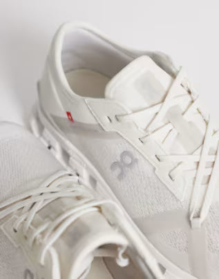 On Cloud X Running Trainers White